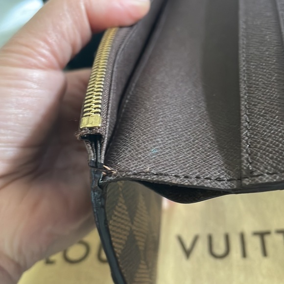 Louis Vuitton insolate wallet - Picture 7 of 11